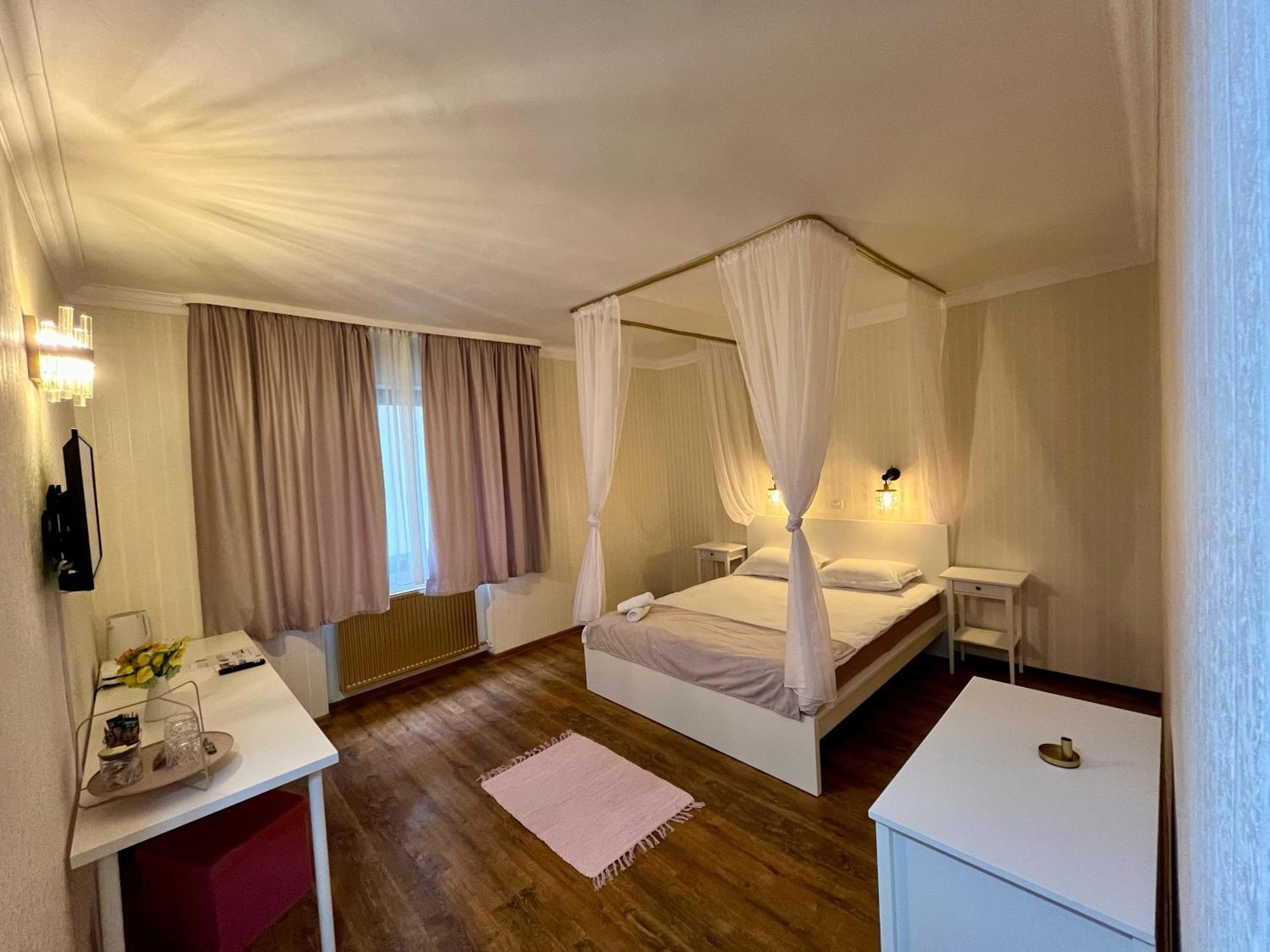 Cozy Hideout - Condo Hotel Timisoara Ngoại thất bức ảnh