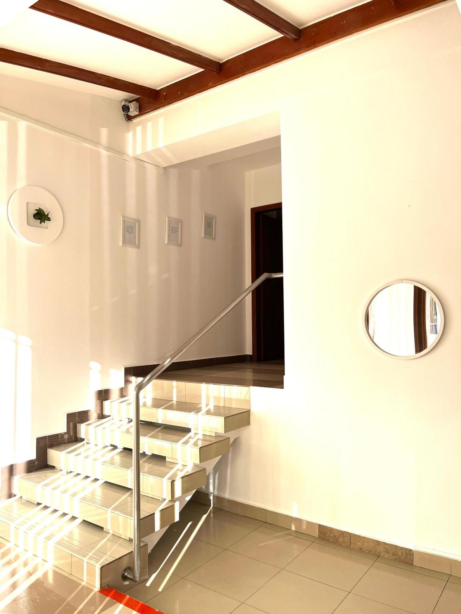 Cozy Hideout - Condo Hotel Timisoara Ngoại thất bức ảnh