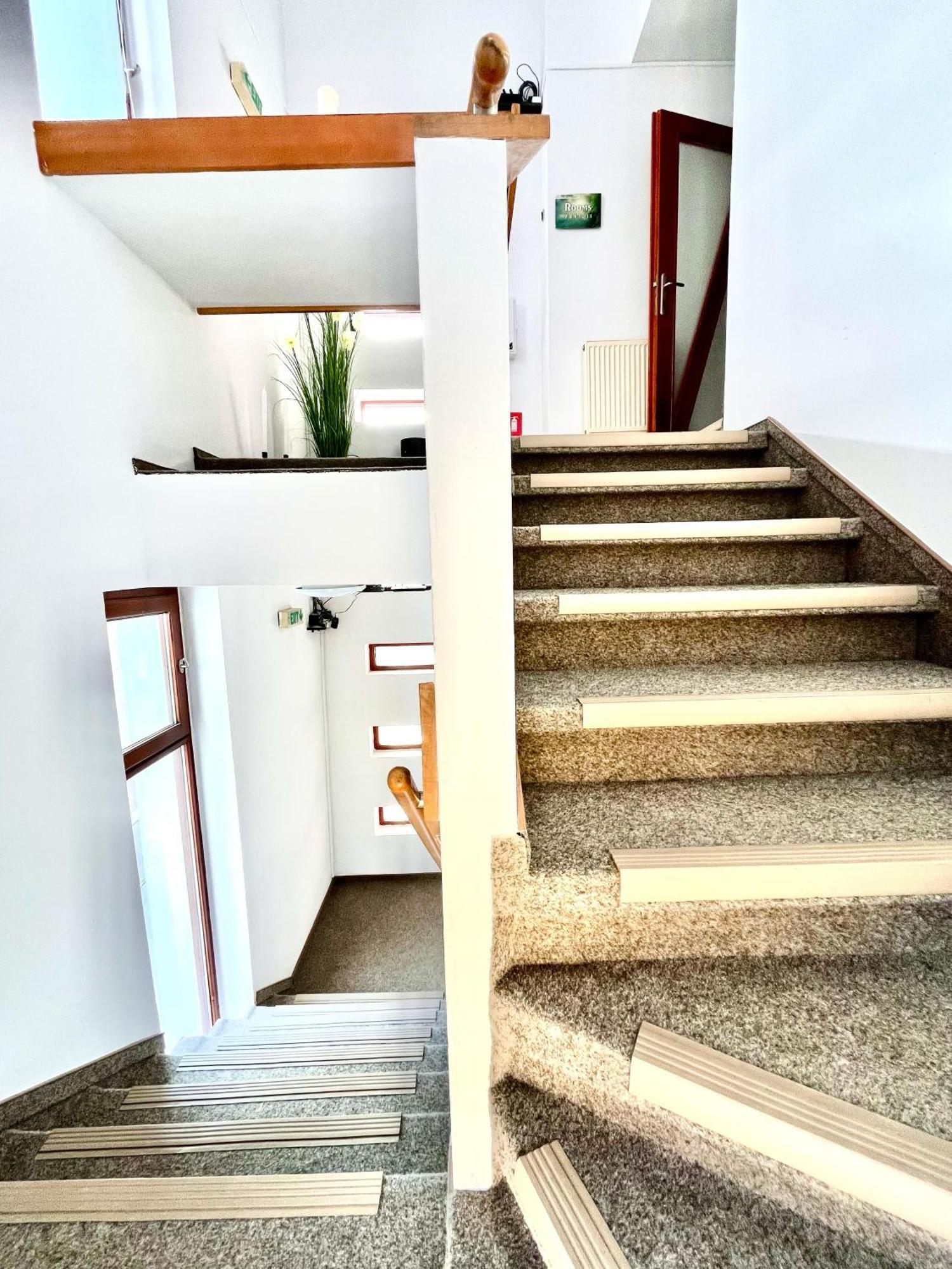 Cozy Hideout - Condo Hotel Timisoara Ngoại thất bức ảnh