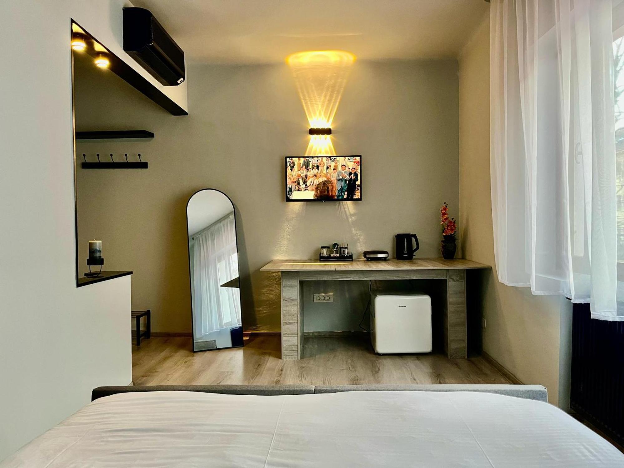 Cozy Hideout - Condo Hotel Timisoara Ngoại thất bức ảnh