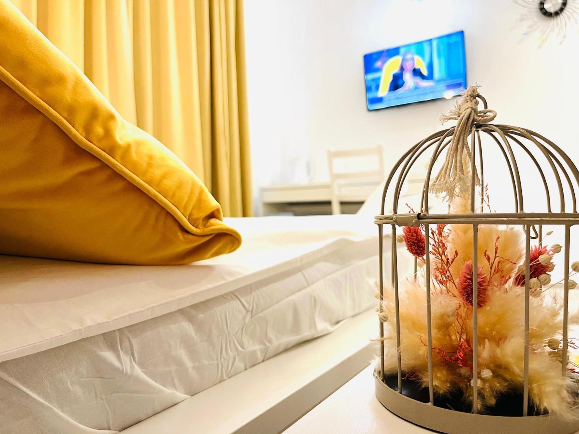 Cozy Hideout - Condo Hotel Timisoara Ngoại thất bức ảnh