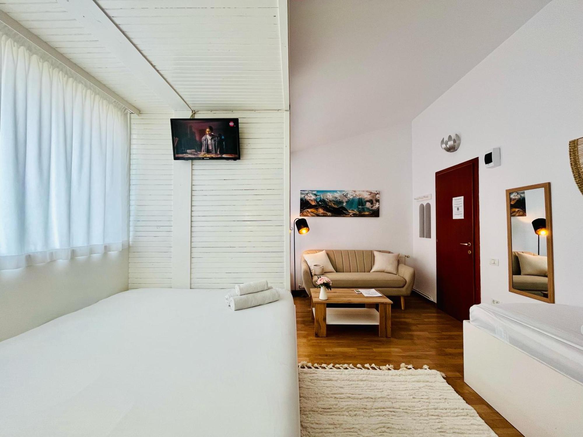 Cozy Hideout - Condo Hotel Timisoara Ngoại thất bức ảnh